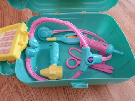 Kufrik doktor peppa pig,