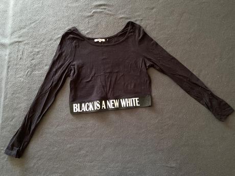 Crop top čierný, s