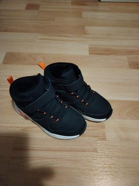 Topanky pre chlapca, 31