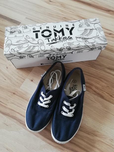 Platené tenisky, 35