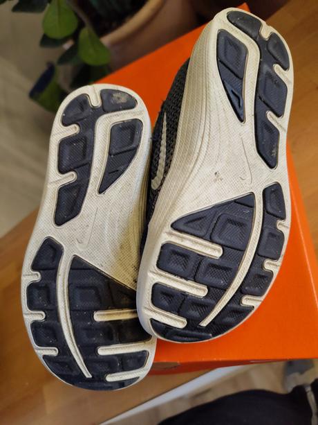 2x vivobarefoot tenisky+ nike, 27