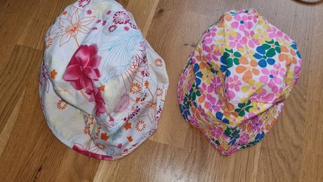 Klobúky obojstranné, 128