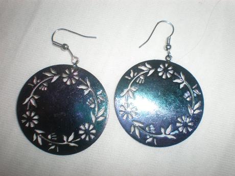 Fialkové náušnice, 