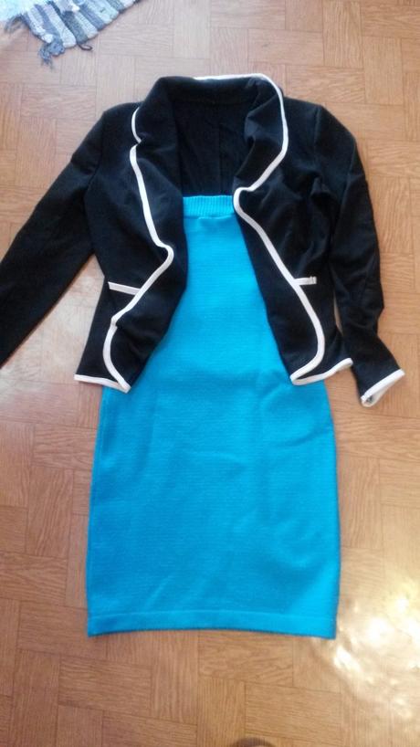 Šaty zimné bez rukávov, m