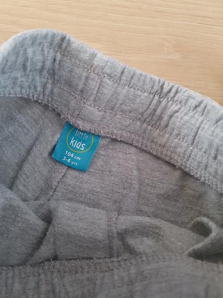 Tepláčky, pepco,104