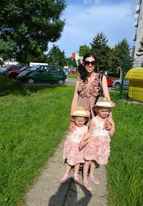 Fantastické krajkované šatočky s 3d ružami 6-9r., kids,134