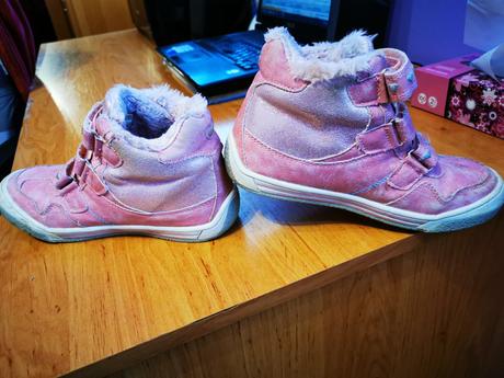 Zateplnené tenisky, 33