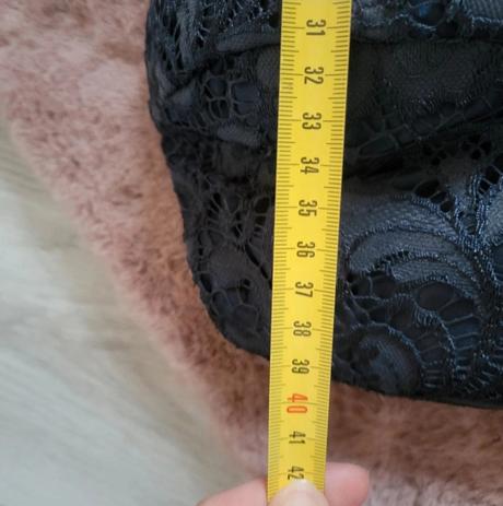 S spolocenske saty, 36