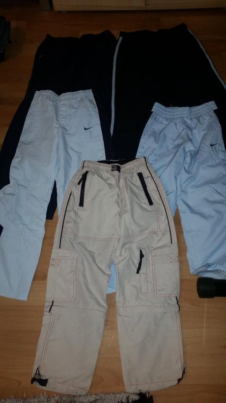 Sustakove nohavice, 122–134