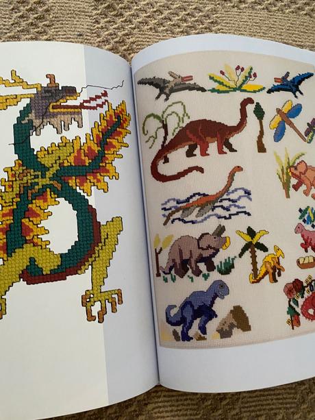 Krásna kniha výšiviek aj s predlohami, 