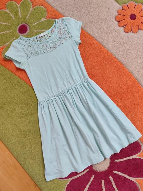 Šaty s čipkou, house,xs