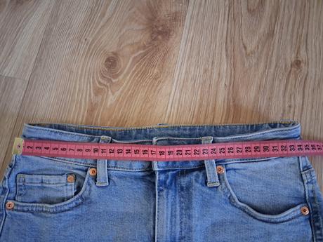 Bledomodrá riflová sukňa, h&m,36