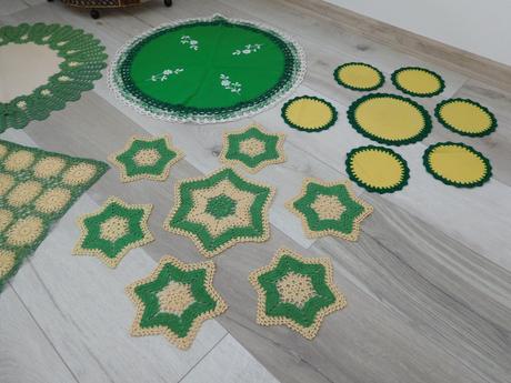 Do zelena obrusky +háčkované,, 
