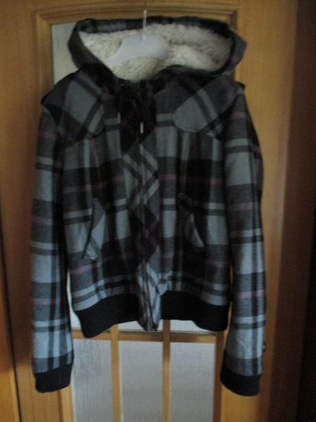 Tepla bunda zn. divided, velkost 42, m