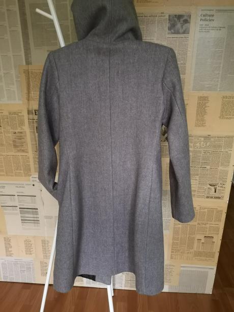 Zimný kabát s kapucňou, 38