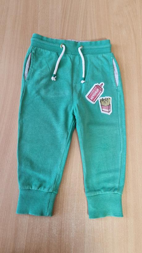 Tepláky  zn. reserved veľ.  80, reserved,80