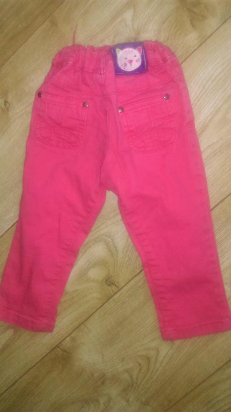 Rozne nohavice, c&a,92