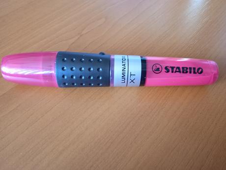 Ružový zvýrazňovač - stabilo luminaror,