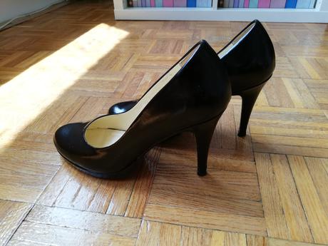 Predám čierne kožené lodičky veľ 37, 37