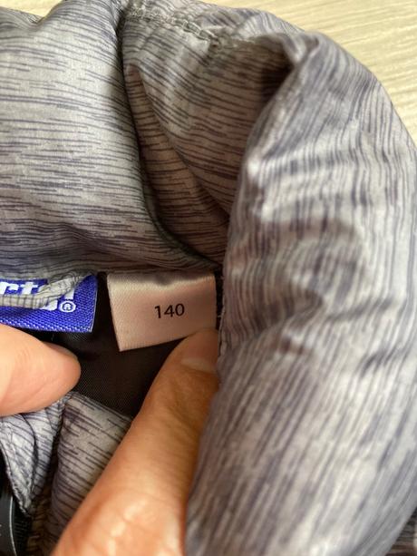 Vetrovka, pepperts,140