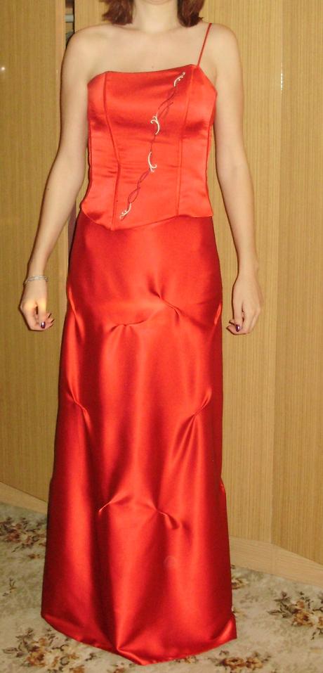 Spoločenské šaty, 38