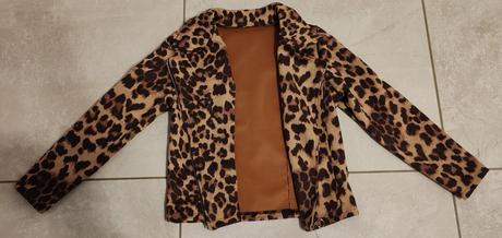 Prechodna bunda top stav, 152