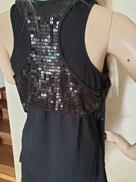 Missing johnny top, m