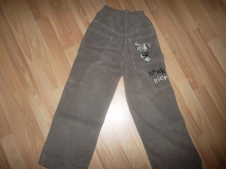 Menčestrové nohavice, 146