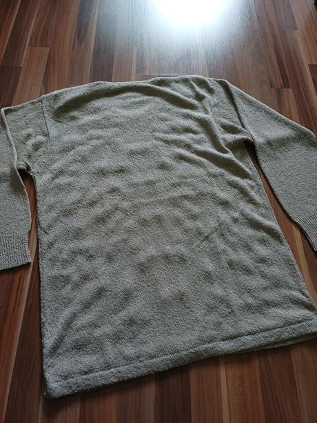 Darujem ozdobný sveter v.xl, xl