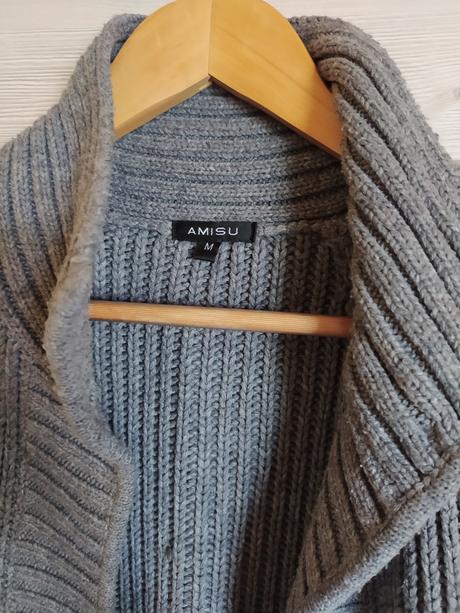 Sivý sveter/vesta na zapínanie pri krku, amisu,m