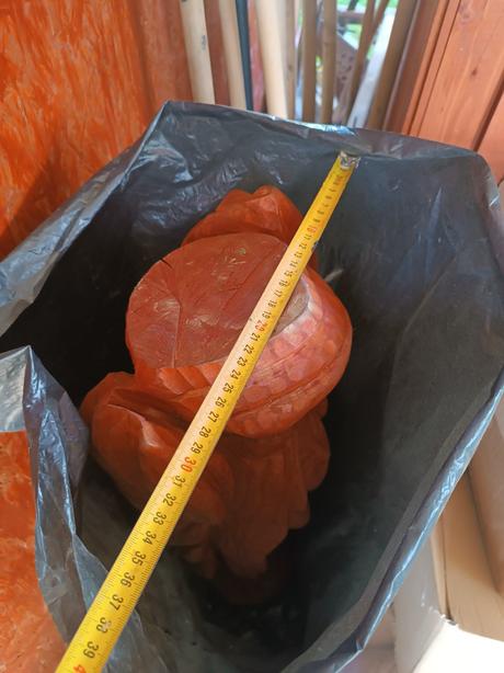 Súsošie drevenych soch vyrezavane z dreva, 