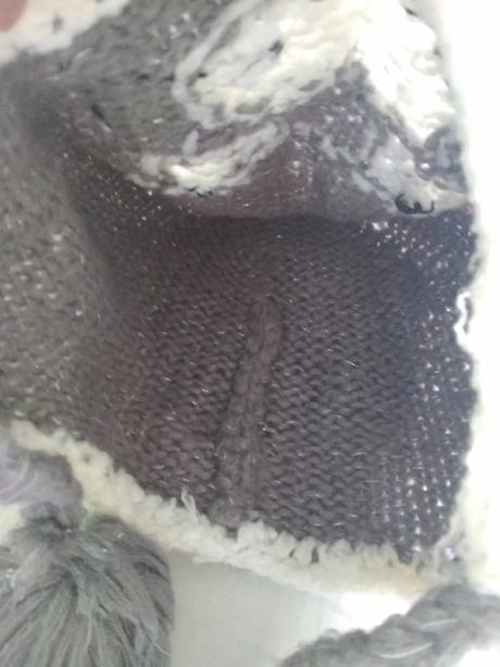 Štrikovaná čapica / zlacená na polovicu, 