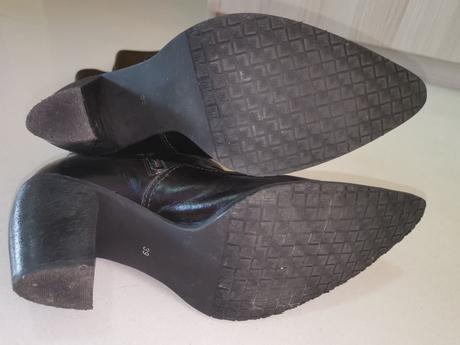Lesklé kožené čižmy v. 39, 39