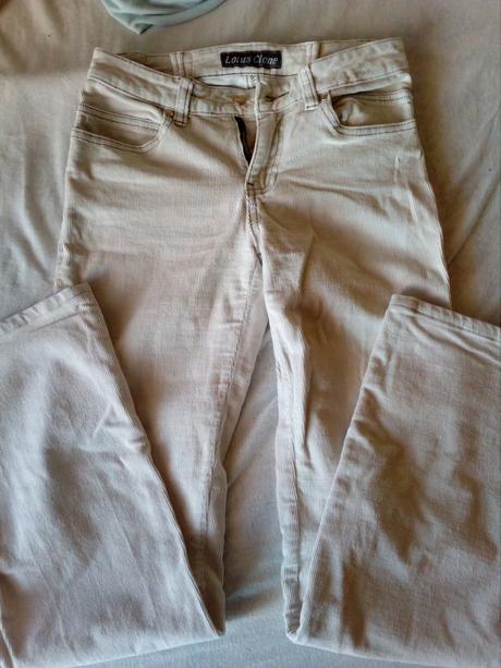 Mencestrove nohavice, 26