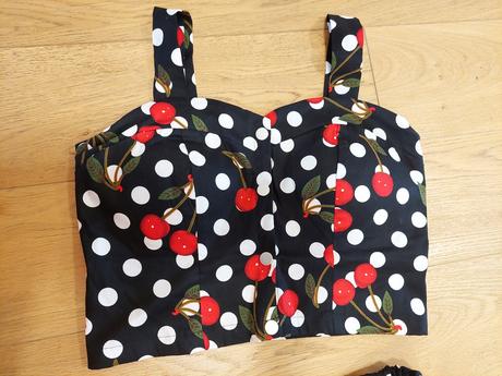 Nenosený letný komplet top + sukňa, s