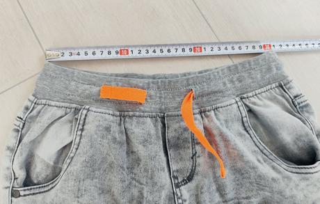 Predám riflové teplaky, chapter young,152