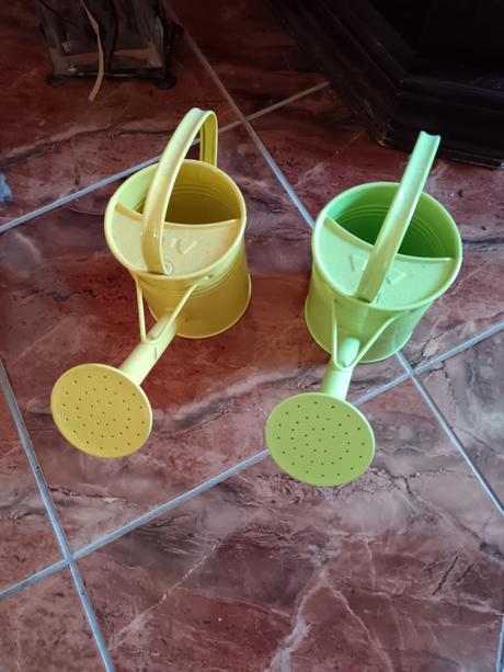 Krhla 2 ks uz aj s poštou,