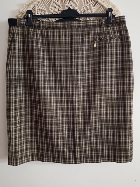 Karovaná sukňa rigany, 4xl