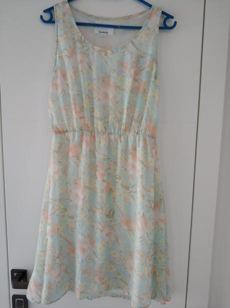 824sp_letne kvetinkove saty, s