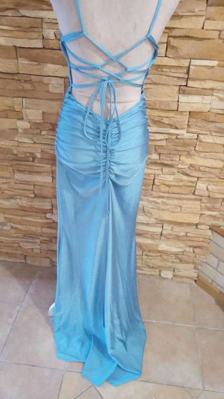 Spoločenské šaty, m