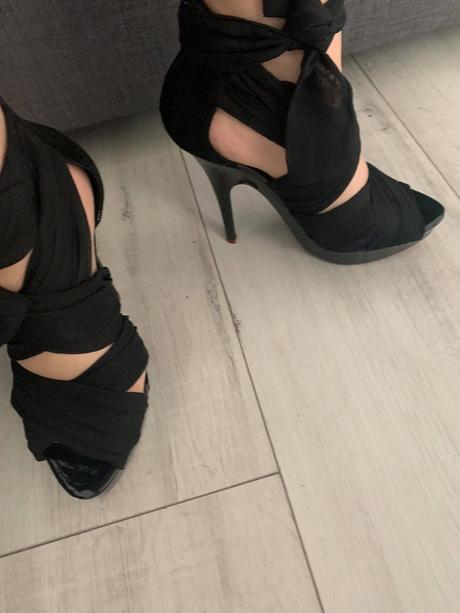 Elegantne sandále na podpätku, gaudi,40 / 41