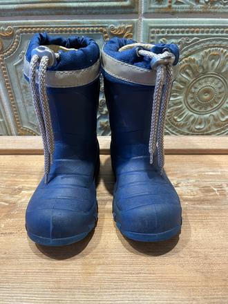 Demar gumáky, demar,24