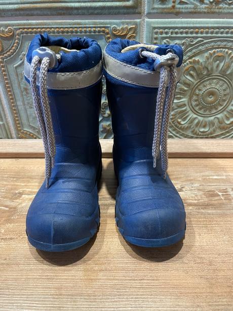 Demar gumáky, demar,24