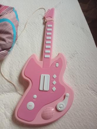 Detská gitara na baterky,