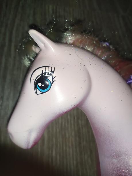 Kon pre barbie babiky,