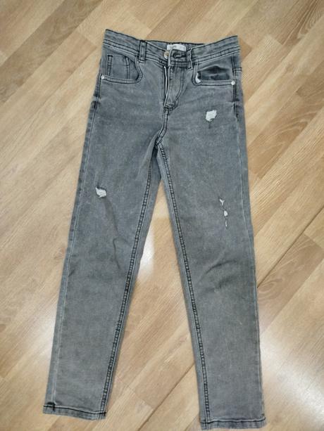 Chlapčenské rifle, sinsay,128