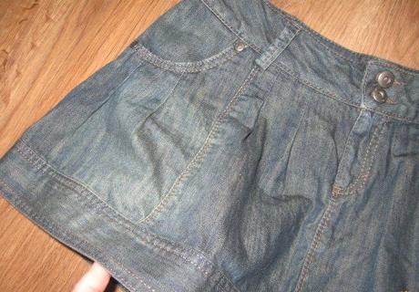 Značková riflova suknička-nádherna, benetton,l