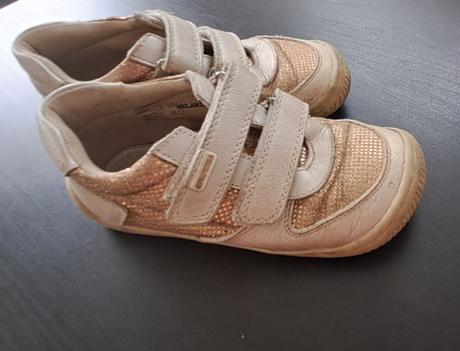 Zlaté topanky, protetika,30