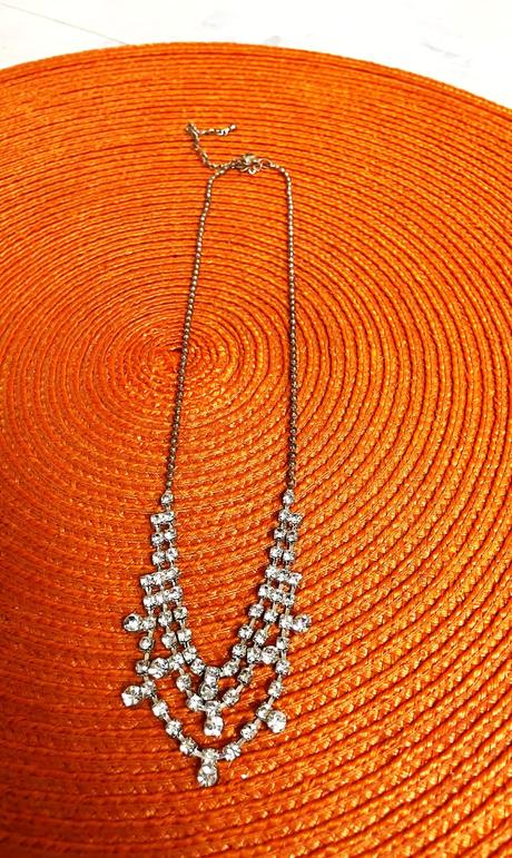 Štrasový náhrdelník, 