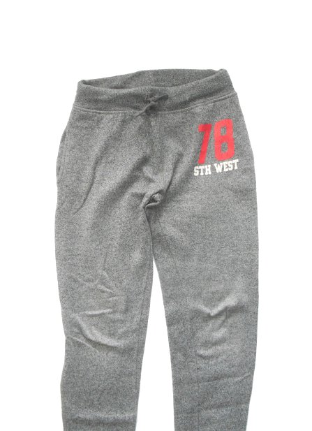 Tepláky na 10-11 rokov, 146